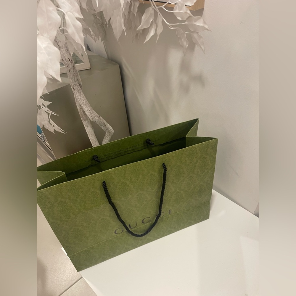 GUCCI LARGE GIFT BAG, GREEN FOLIAGE SHOPPING BAG - Picture 3 of 17